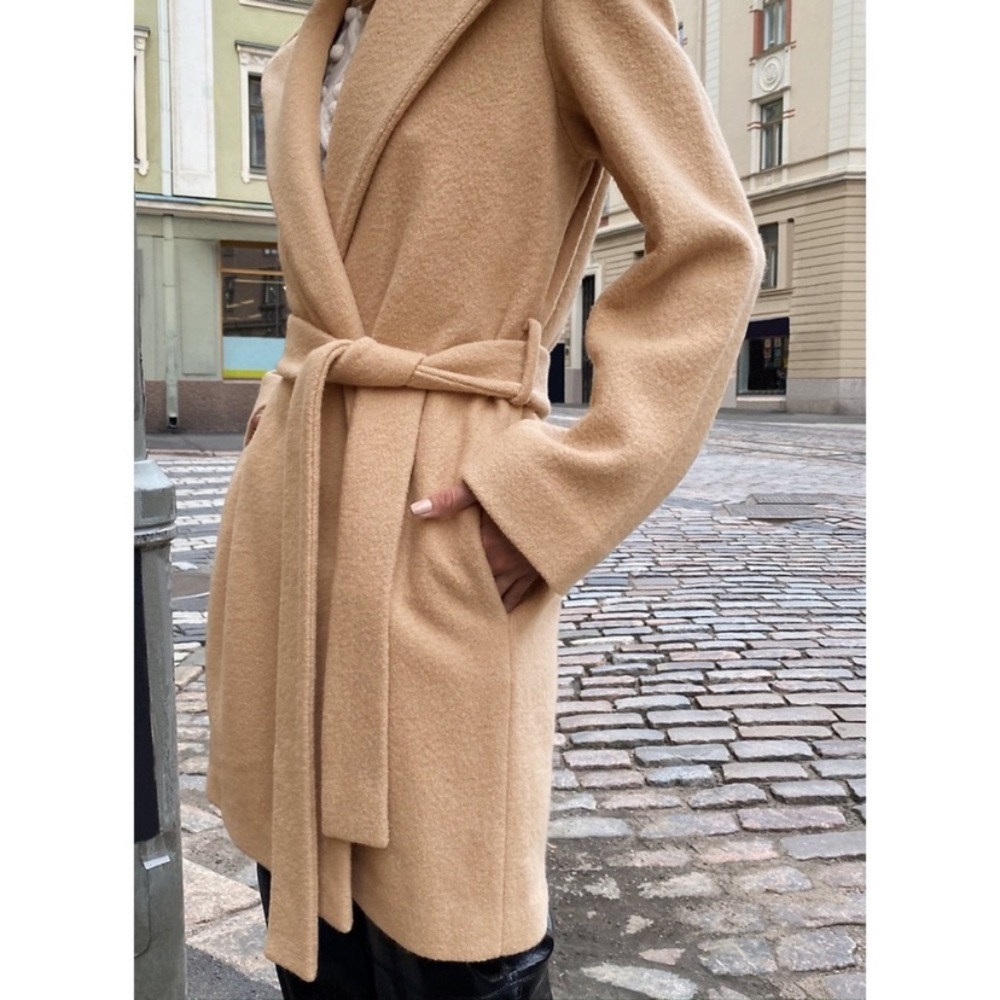 Aritzia Wilfred Acre Robe Jacket in Chasm 100% wool